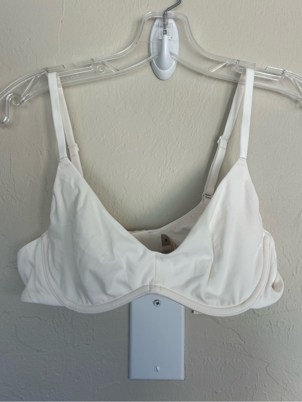 Inlyric wired white Scoop Bra 36AA (1813)